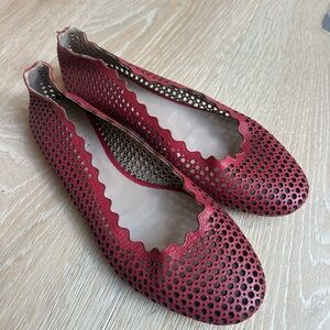 Chloe red scalloped ballet flats